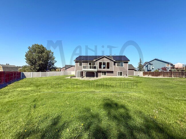 Building Photo - Sprawling Mead Home