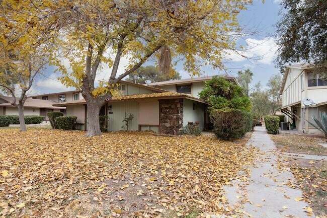 Building Photo - Remodeled two bedroom unit with two car carport near UNLV