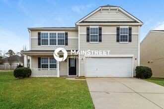 Building Photo - 4 Bedroom Pet-Friendly Home in Dallas, NC with Main Street Renewal