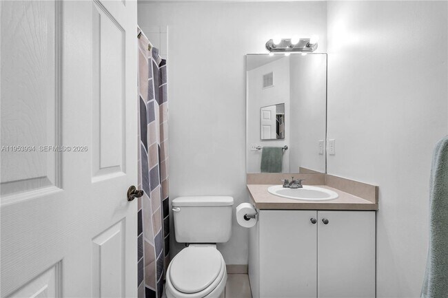 Building Photo - 2218 SE 26th Ln