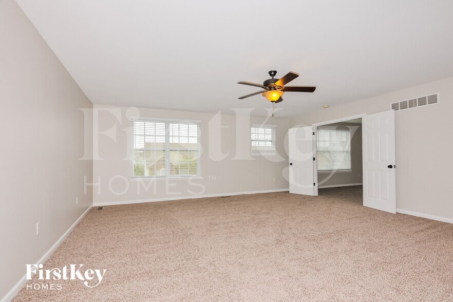 Building Photo - 432 Parkview Manor Ln