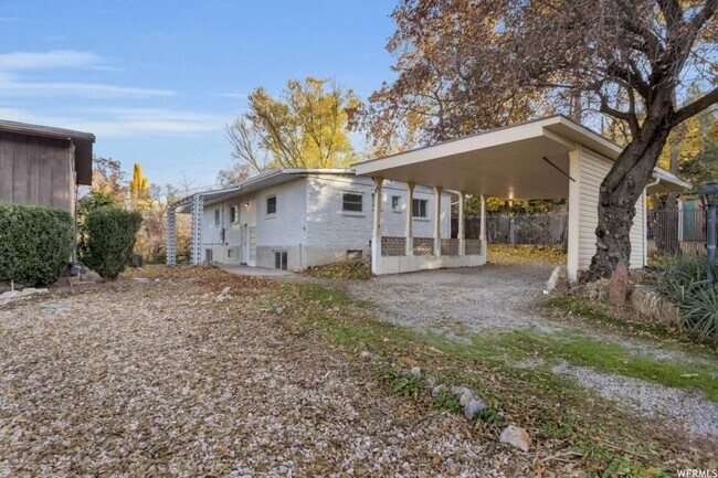 Building Photo - 1274 Wagon Wheel Ln