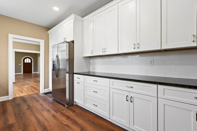 Building Photo - 1008 Fitzpatrick Ave