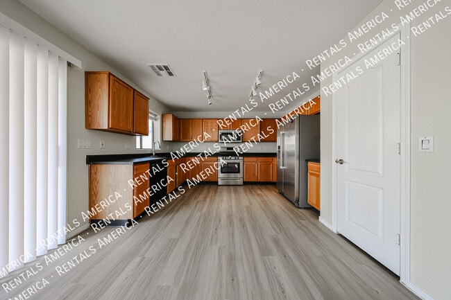 Building Photo - 6234 W Southgate St