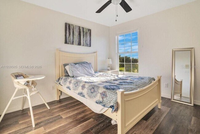 Building Photo - 321 Corvina Dr