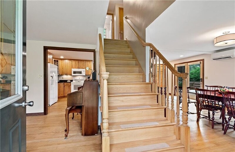 Building Photo - 120 Stollman Rd