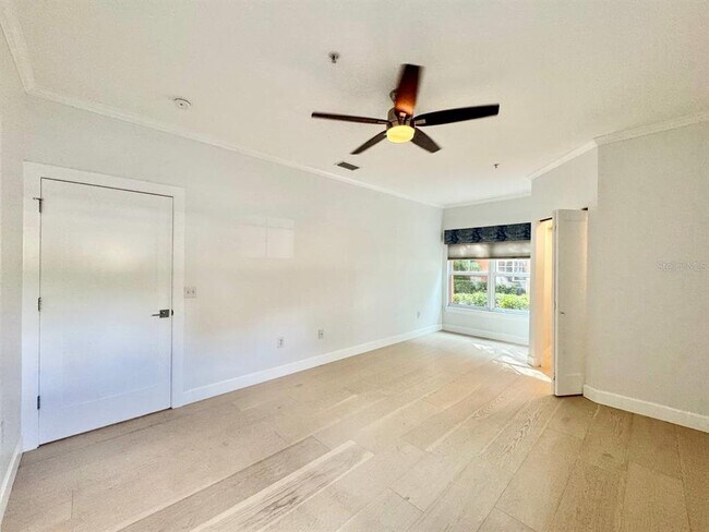 Building Photo - 4207 S Dale Mabry Hwy