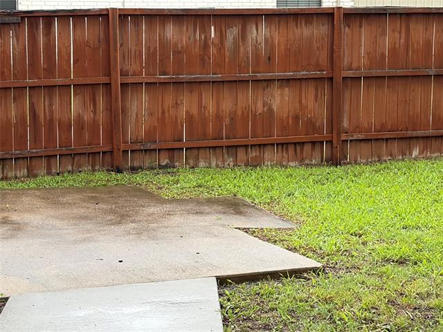 Building Photo - 2410 Viva Dr