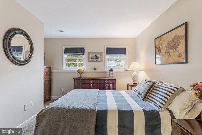 Building Photo - 12165 Abbey Glen Ct