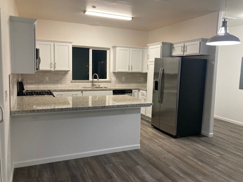 Kitchen, includes fridge! - 3928 S Burke St