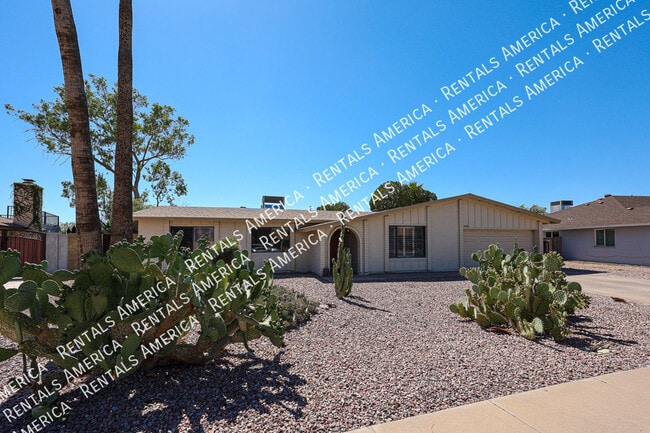 Building Photo - 2636 S Reyes