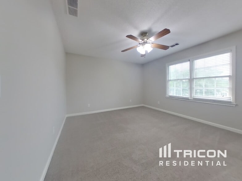 Building Photo - 1010 Maidstone Ct