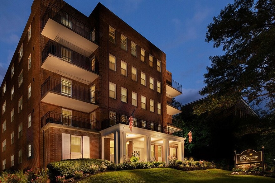 The Regency on Elm 41 Elm St Morristown NJ 07960 Apartment Finder