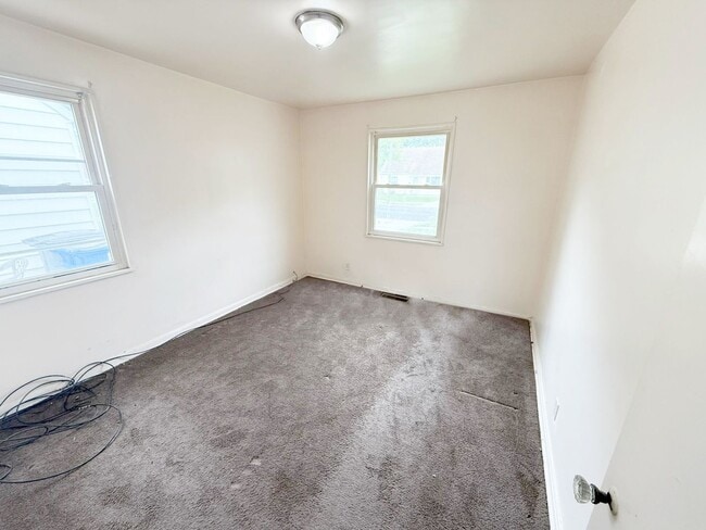 Building Photo - 4212 Wetzel Ave