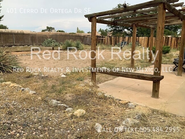 Building Photo - 401 Cerro De Ortega Dr SE