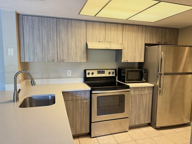 Building Photo - 5015 Wiles Rd