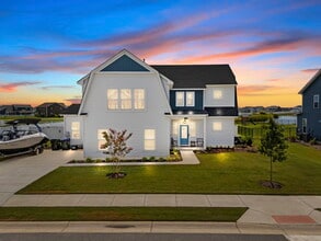 Building Photo - 105 Farmridge Wy