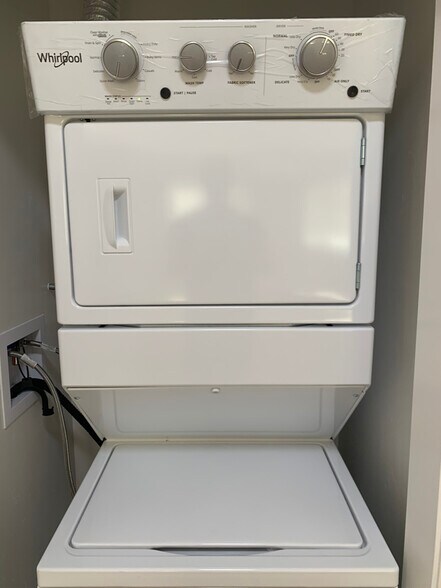 Building Photo - 4236 Cleveland Ave