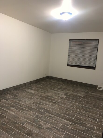 Building Photo - 7512 N Granville Rd