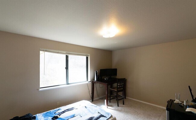 Building Photo - 3769 S Gekeler Ln