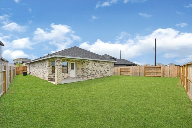 Building Photo - 1015 Blue Stone Dr