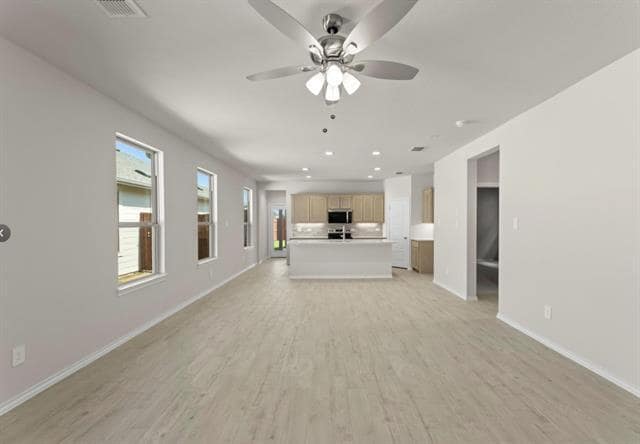 Building Photo - 1641 Mdw Crst Dr