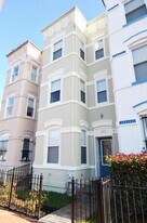 Building Photo - 1513 4th St NW