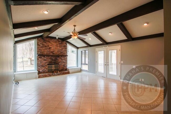 Building Photo - Beautiful and Spacious 3 Bd/3Ba with finished basement