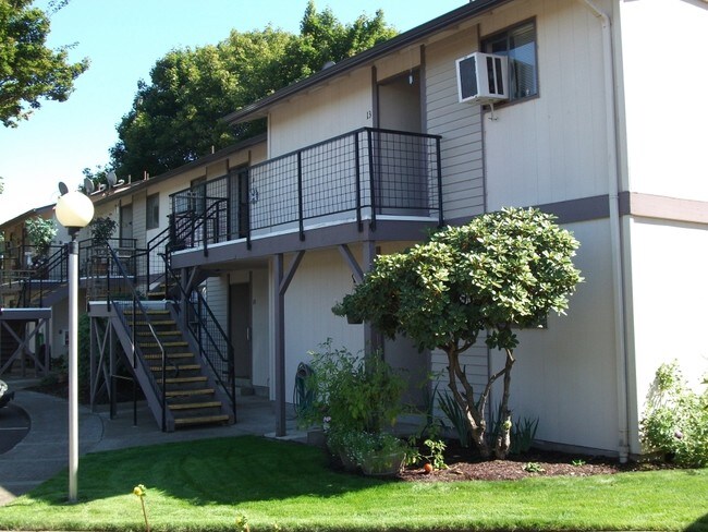 Primary Photo - Eric Park Apartments