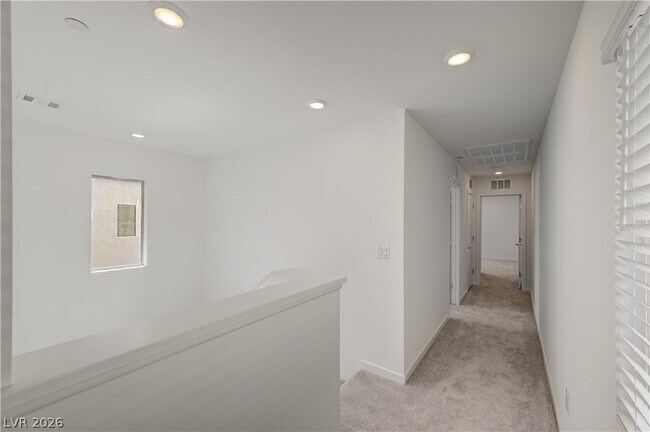 Building Photo - 2124 Abraham Ave