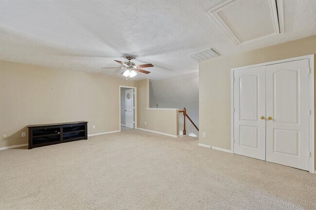 Building Photo - 4426 Park Bend Dr