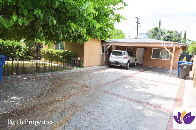 Building Photo - 22149 Wyandotte St