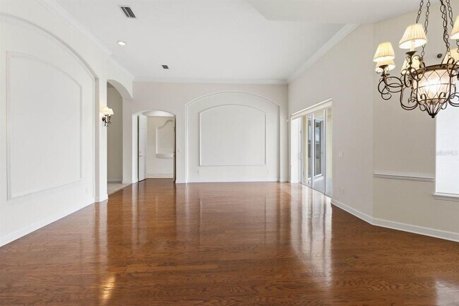 Building Photo - 8310 Tivoli Dr