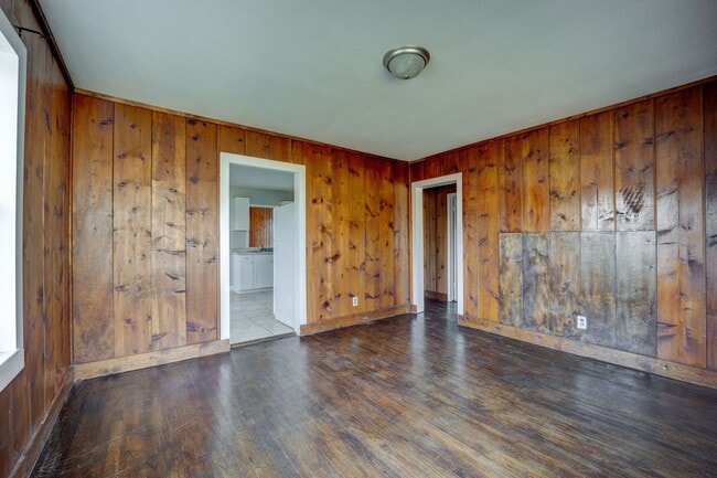 Building Photo - 1101 N 44th St