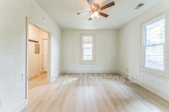Building Photo - 1509 Franklin Ave