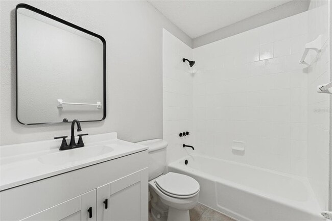 Building Photo - 47 Kathy Dr