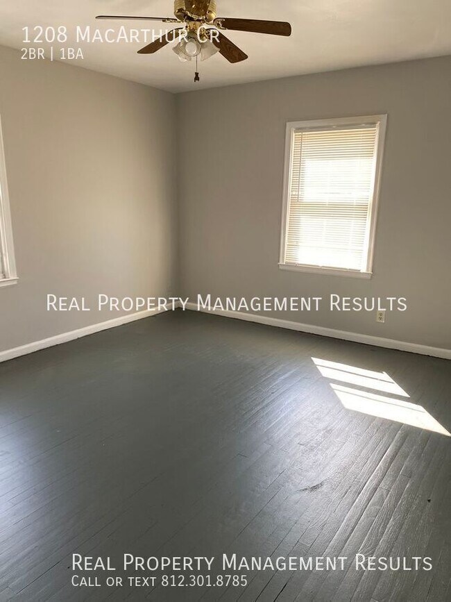 Building Photo - 1208 MacArthur Dr