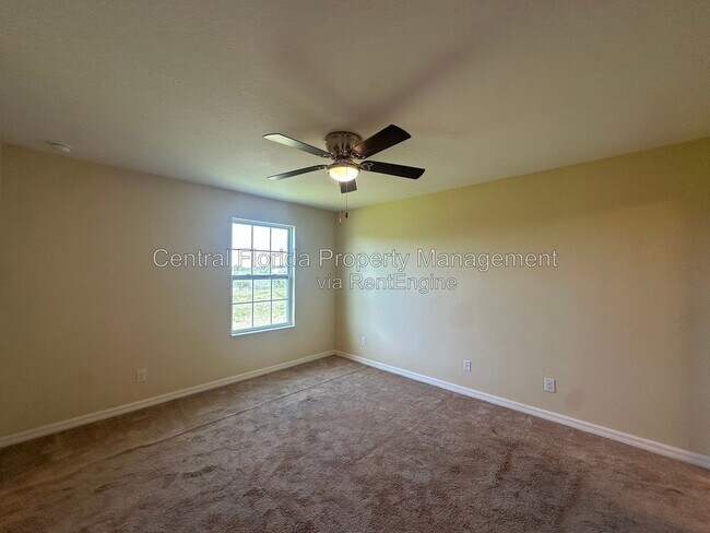 Building Photo - 172 Primrose Dr