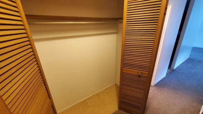 Building Photo - Crown Terrace single story with attached s...