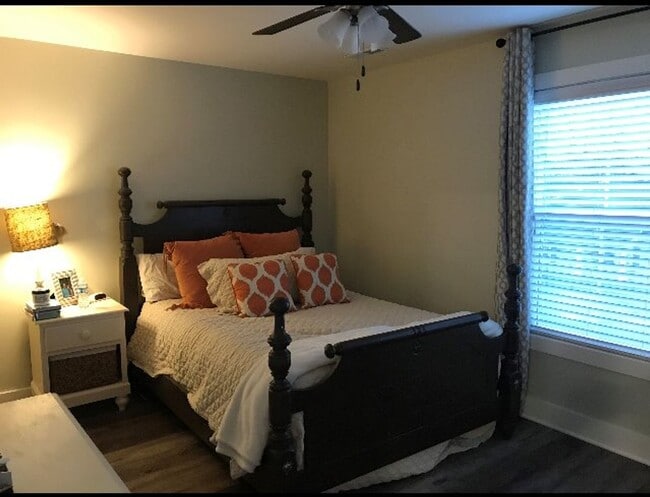 Building Photo - 1138 STREET - A St