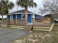 Building Photo - 2040 Falconhurst Pl