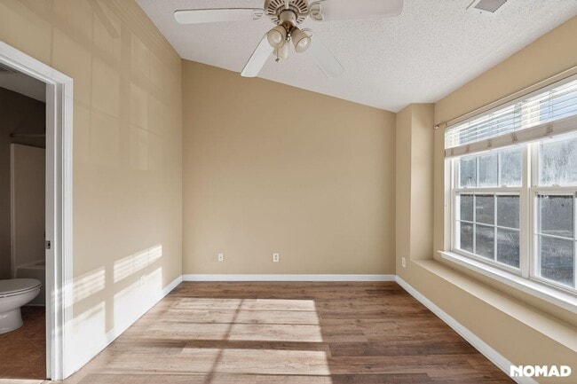 Building Photo - 6319 Sweetbay Dr