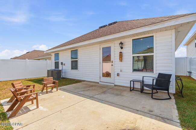 Building Photo - 6587 Kettles St