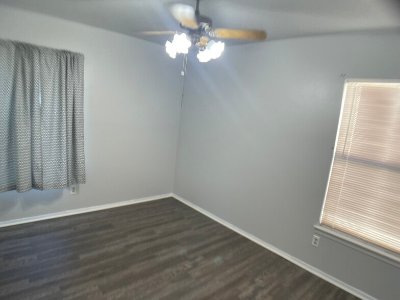 Bedroom 1 - 1442 Parnell Ave