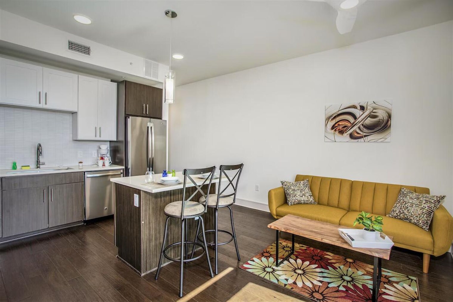 Building Photo - 6734 Main St