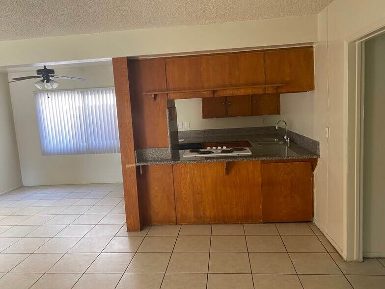 Kitchen2 - 3828 W 182nd St