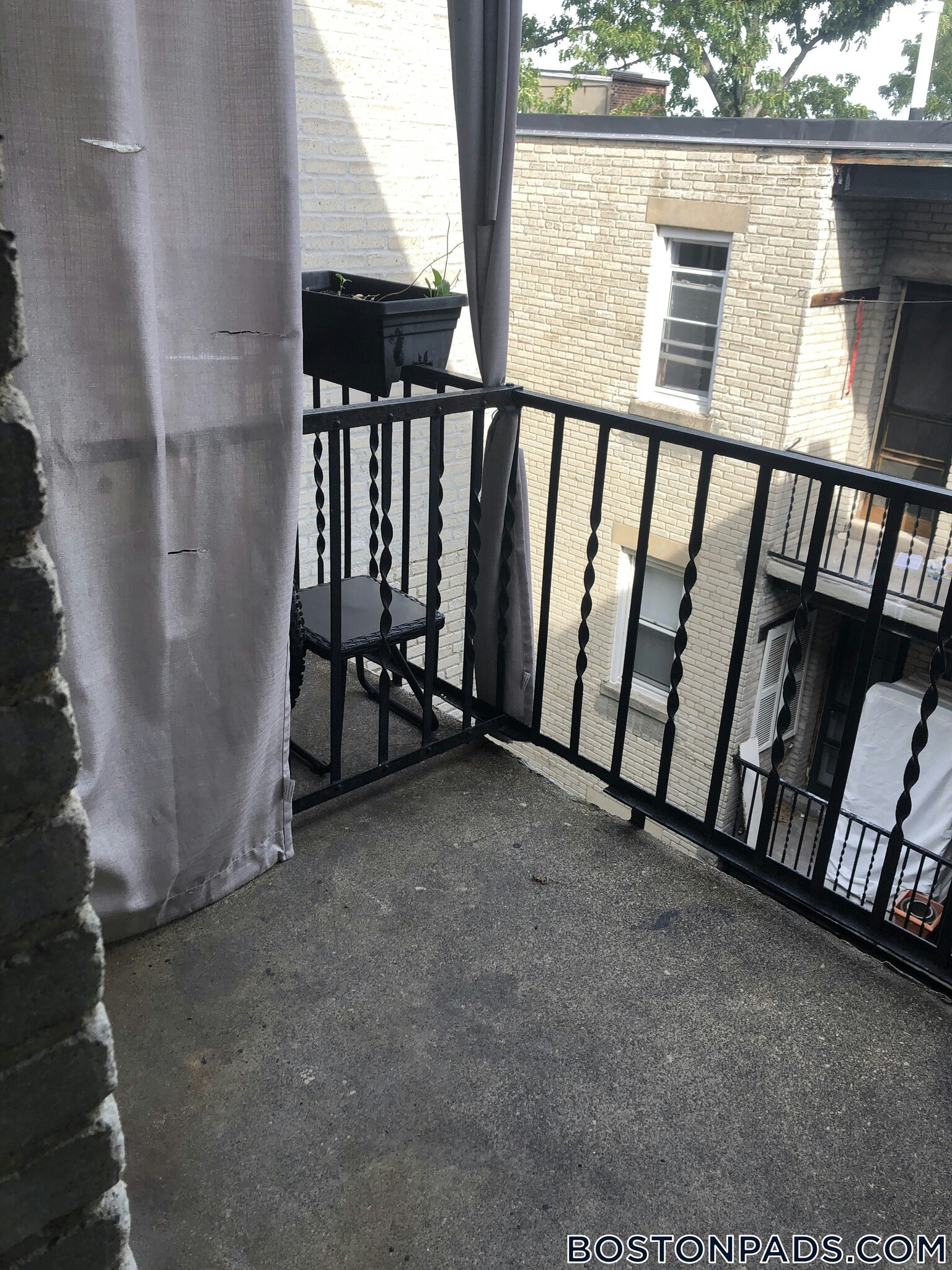 Building Photo - 4 Vinal St.