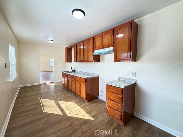 Building Photo - 1011 E 65th St