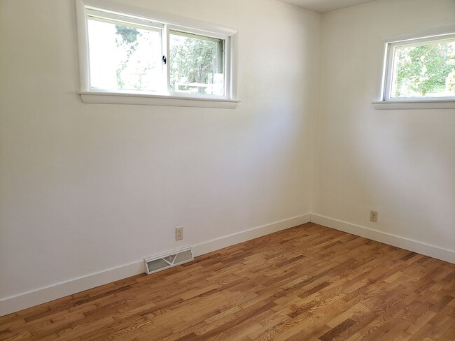 Building Photo - 3 bed 1.5 bath single family home in Wausau