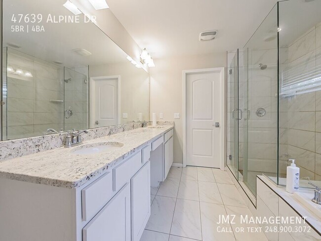 Building Photo - 47639 Alpine Dr